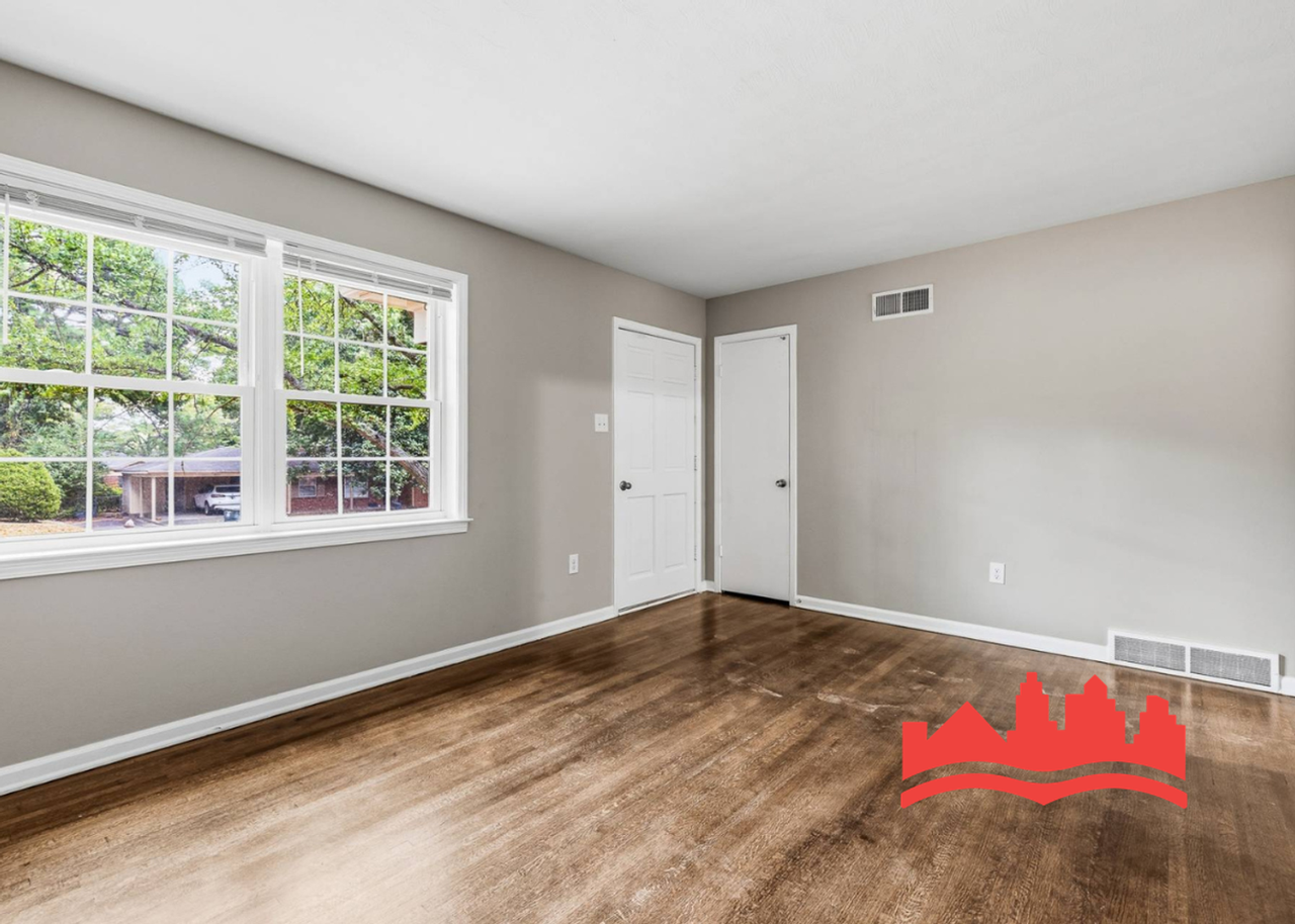 3723 Merritt St - Photo 6 of 35
