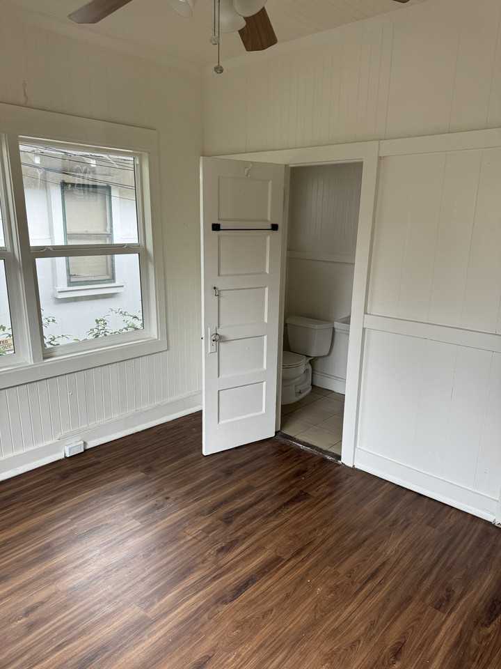 1429 Lusitana St #B - Photo 5 of 8