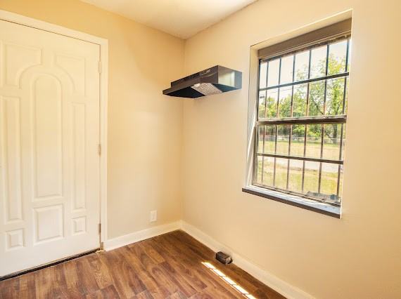 608 40th Pl #1 - Photo 4 of 8