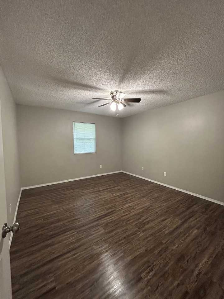 221 Brooke Lynn Dr #B - Photo 6 of 9