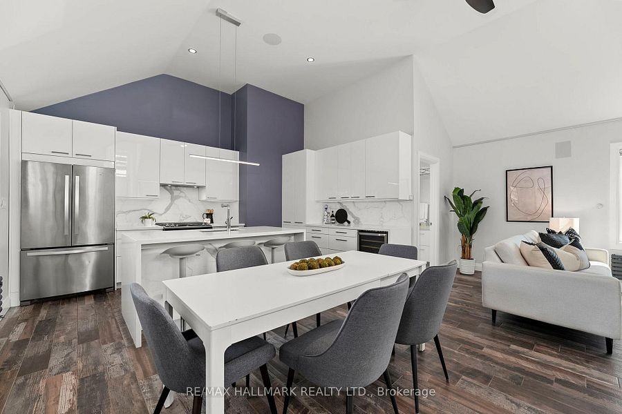 272 King Edward Avenue - Photo 5 of 25