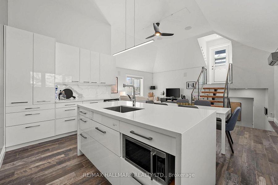 272 King Edward Avenue - Photo 7 of 25