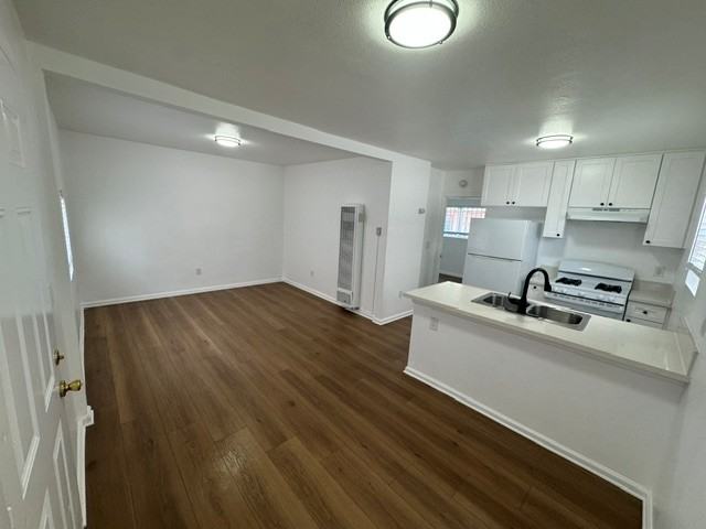 751 E 76th Pl #751 - Photo 2 of 8
