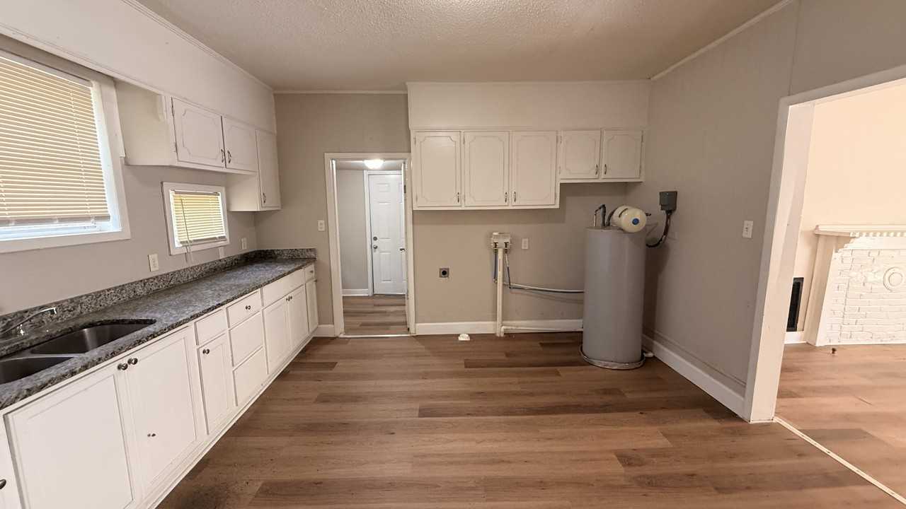 7436 Canada Ave #1 - Photo 6 of 8