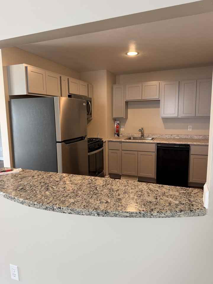 111 E 9th St #1 - Photo 5 of 15