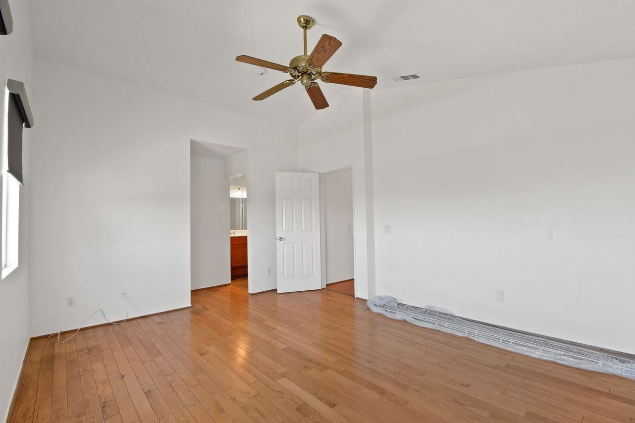 1253 Taft Ln - Photo 5 of 17