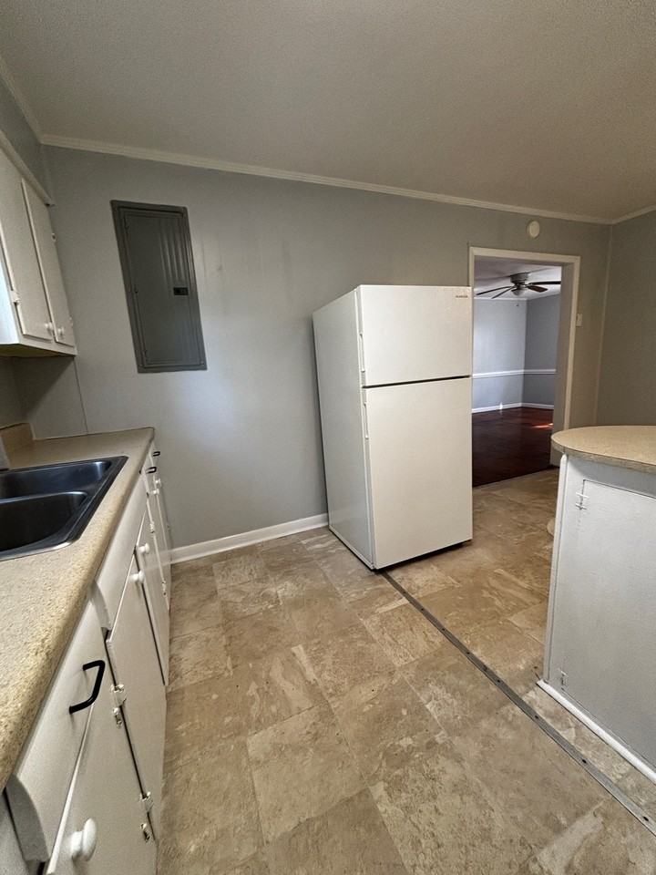 773 Shuman St #1 - Photo 5 of 12