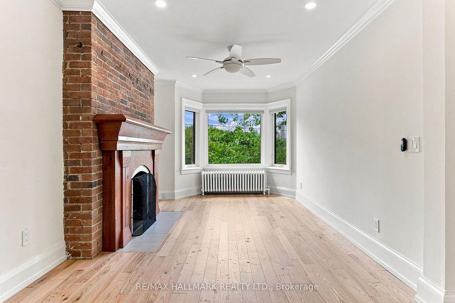 553 Broadview Avenue - Photo 3 of 29