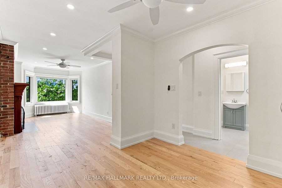 553 Broadview Avenue - Photo 7 of 29
