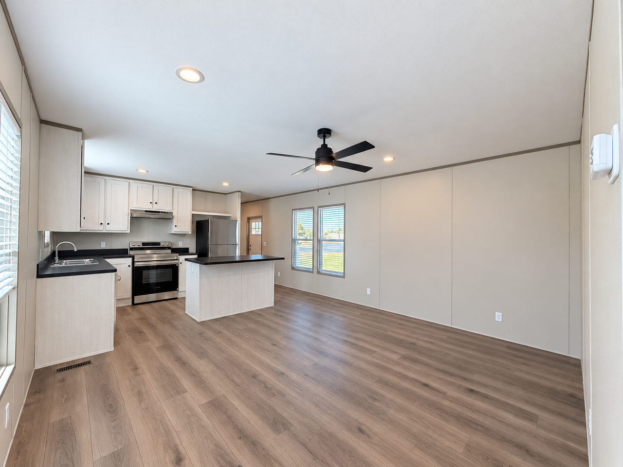 104 Pine Cone Dr - Photo 3 of 25