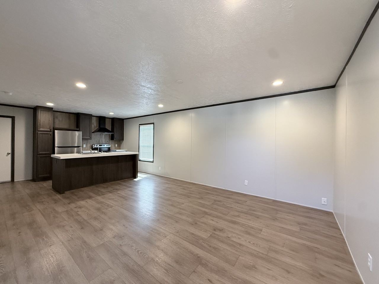 135 Prairie Dr - Photo 3 of 33