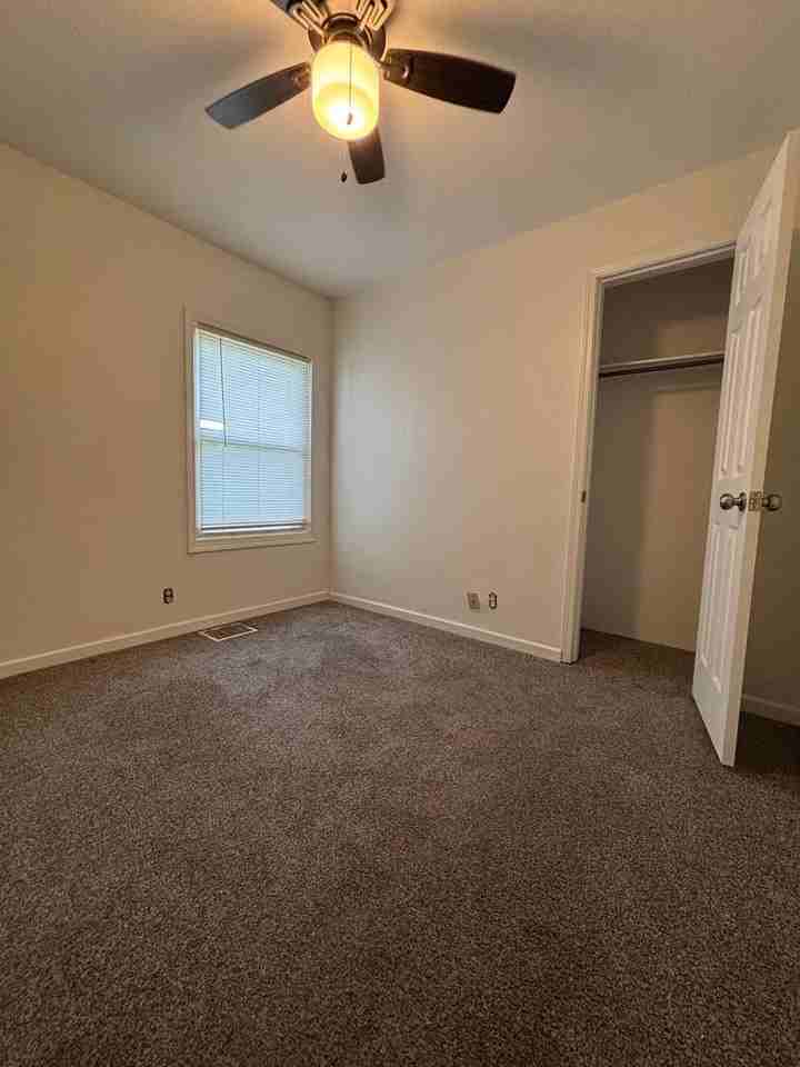 103 Brookside Dr - Photo 5 of 17