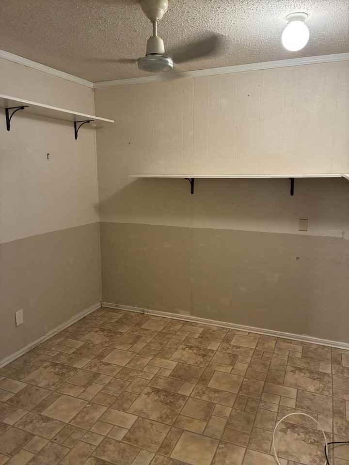 415 Rosewood St - Photo 6 of 17