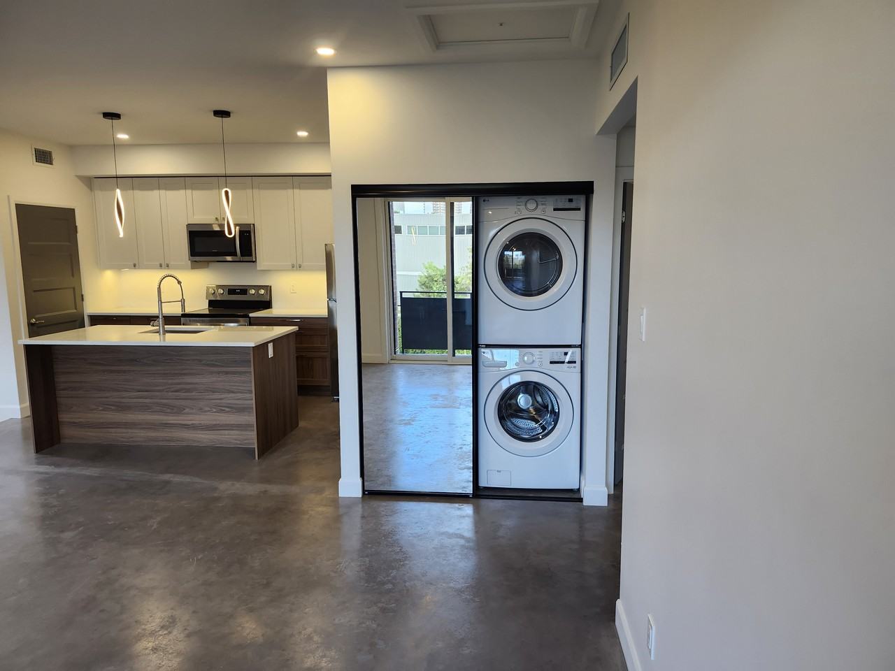396 Marguerite Avenue - Photo 2 of 7