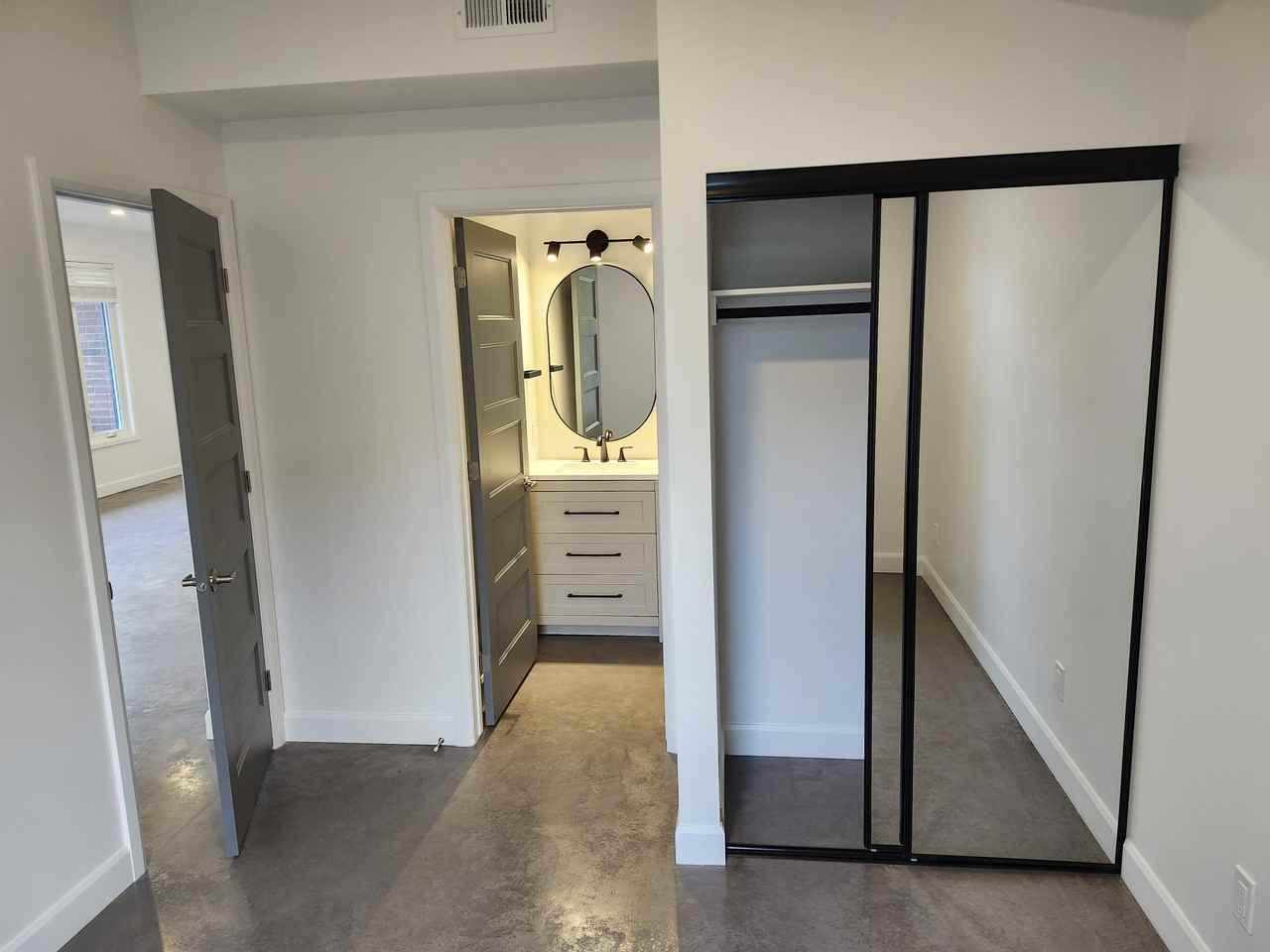 396 Marguerite Avenue - Photo 3 of 7