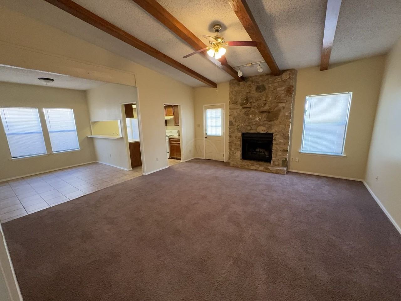 2607 Poage Ave - Photo 3 of 21