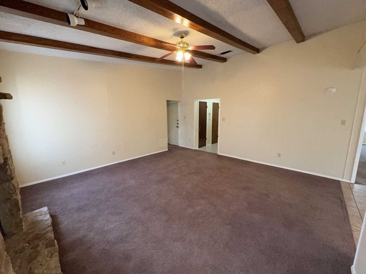 2607 Poage Ave - Photo 4 of 21