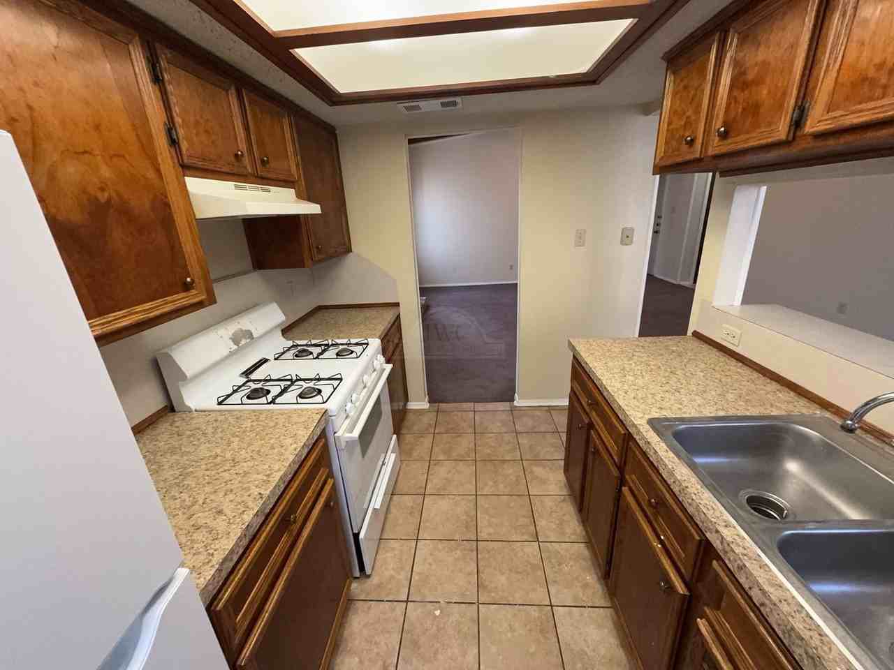 2607 Poage Ave - Photo 6 of 21