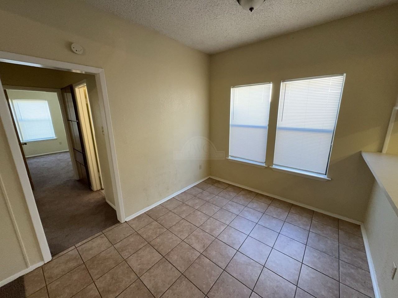 2607 Poage Ave - Photo 7 of 21