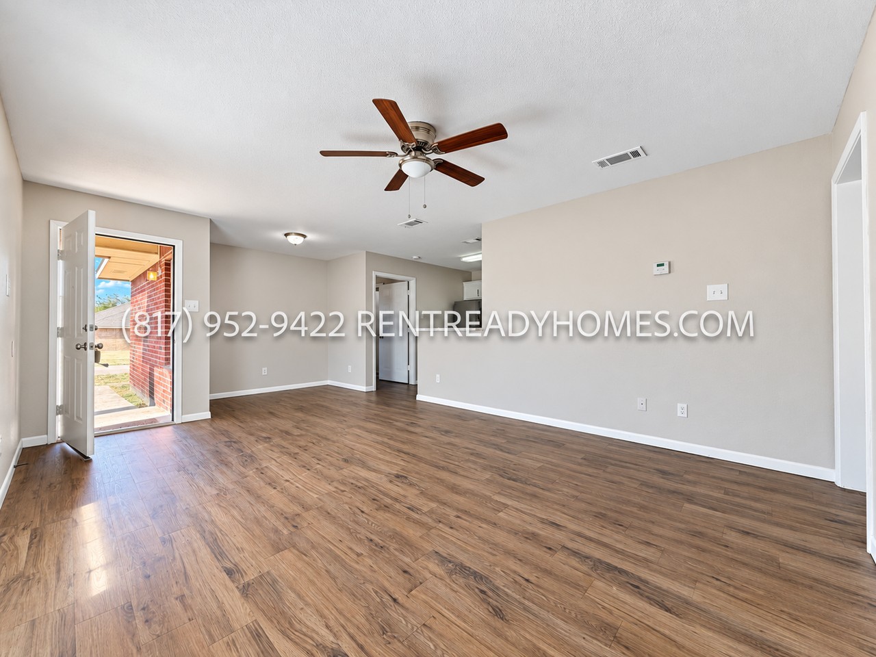 860 Potomac Dr - Photo 3 of 17