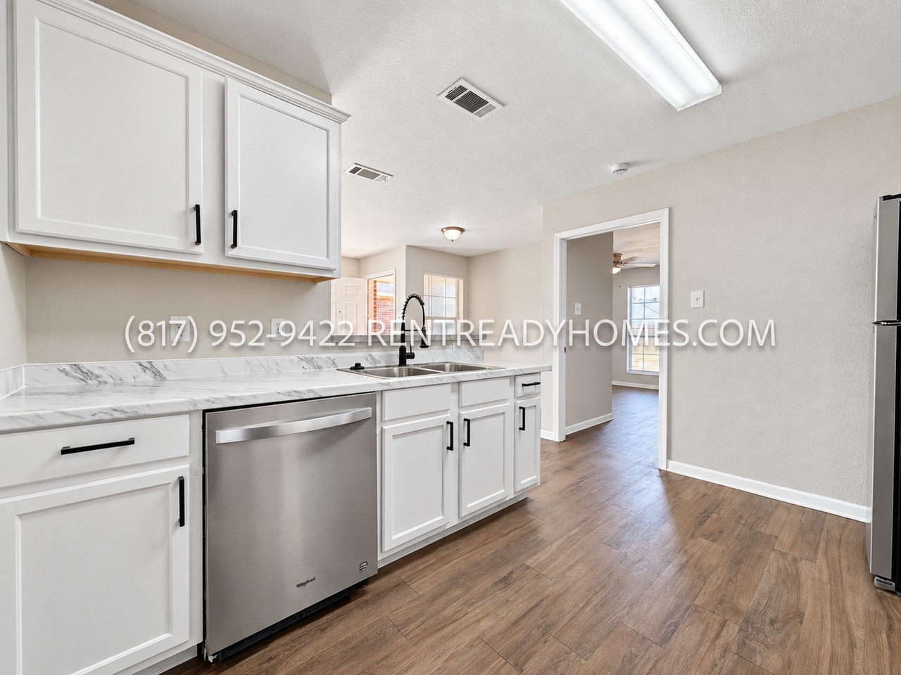 860 Potomac Dr - Photo 7 of 17