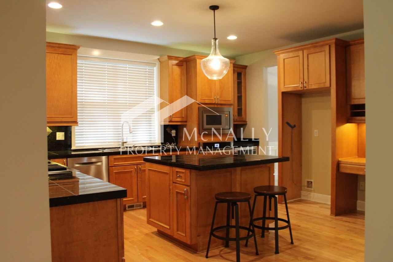 11611 52nd Avenue Ct Nw - Photo 3 of 37