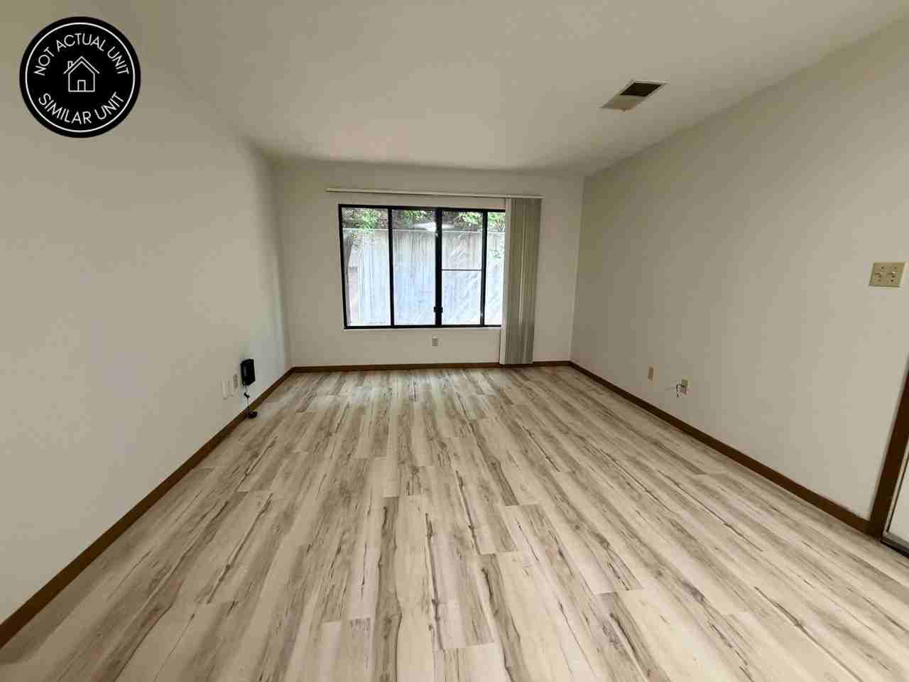405 Clayton Dr #26 - Photo 5 of 36