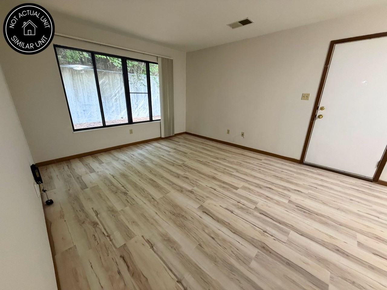 405 Clayton Dr #26 - Photo 6 of 36