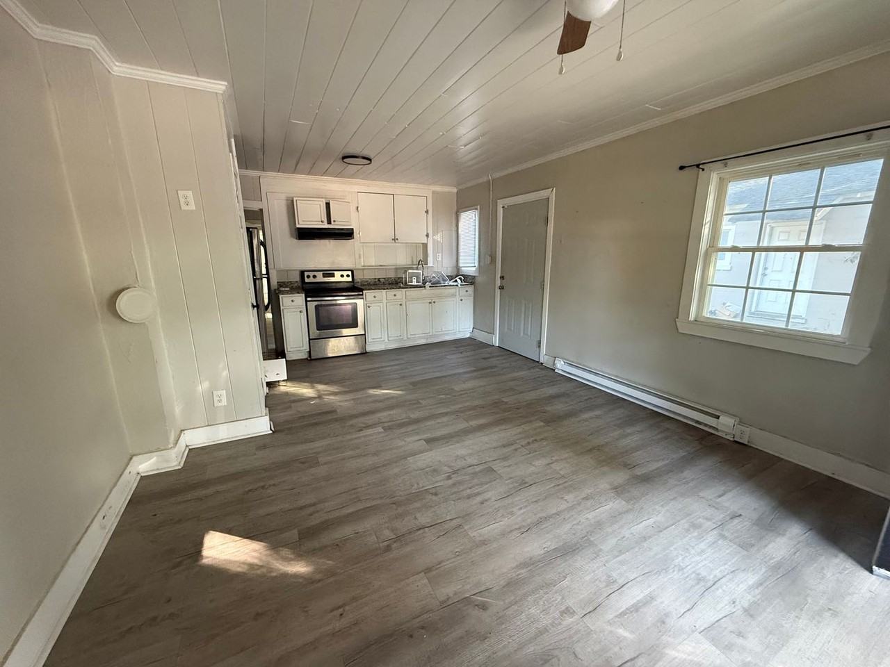803 Rountree Ave Se - Photo 2 of 2