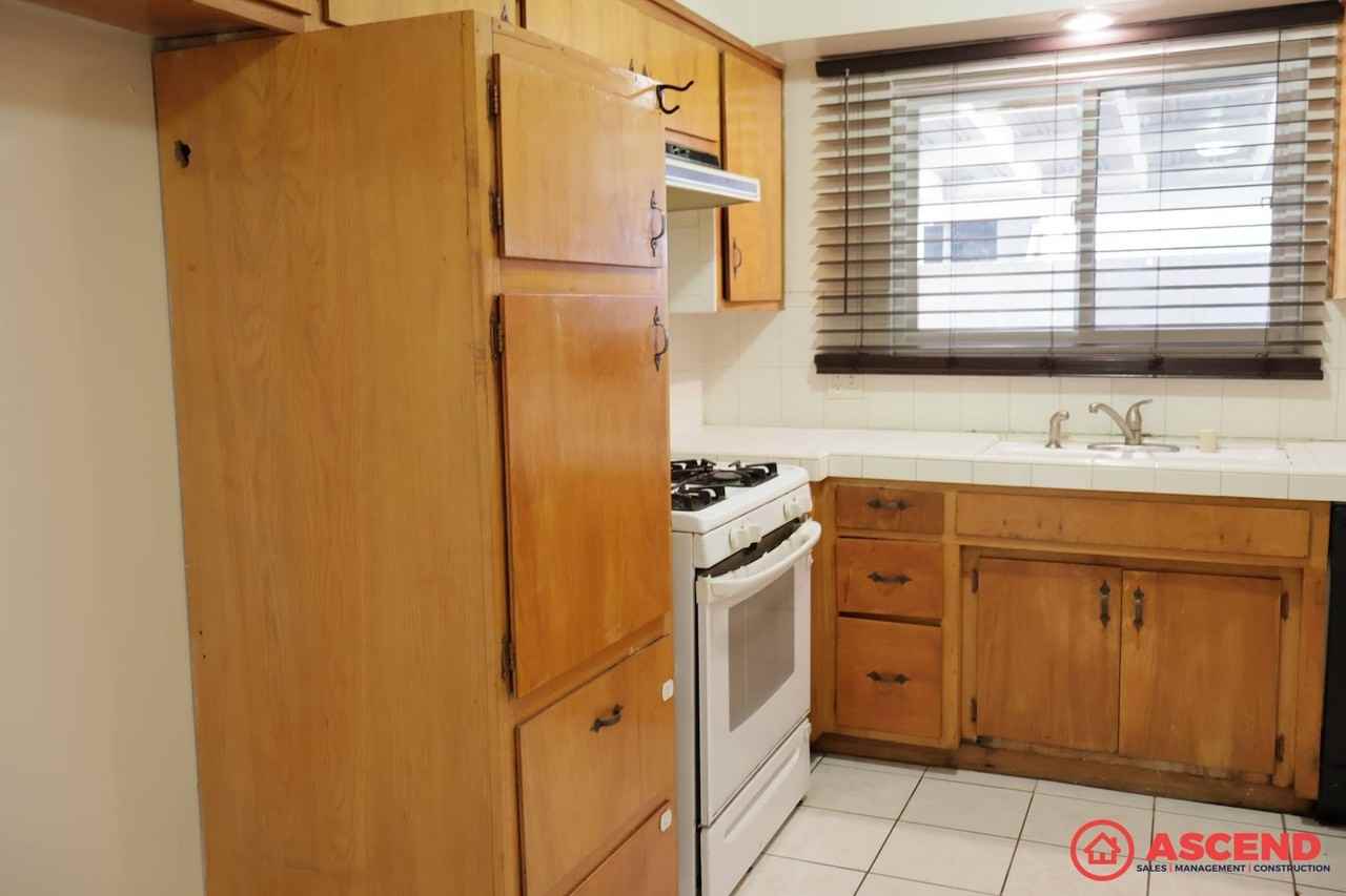 205 Yukon Ave - Photo 5 of 13