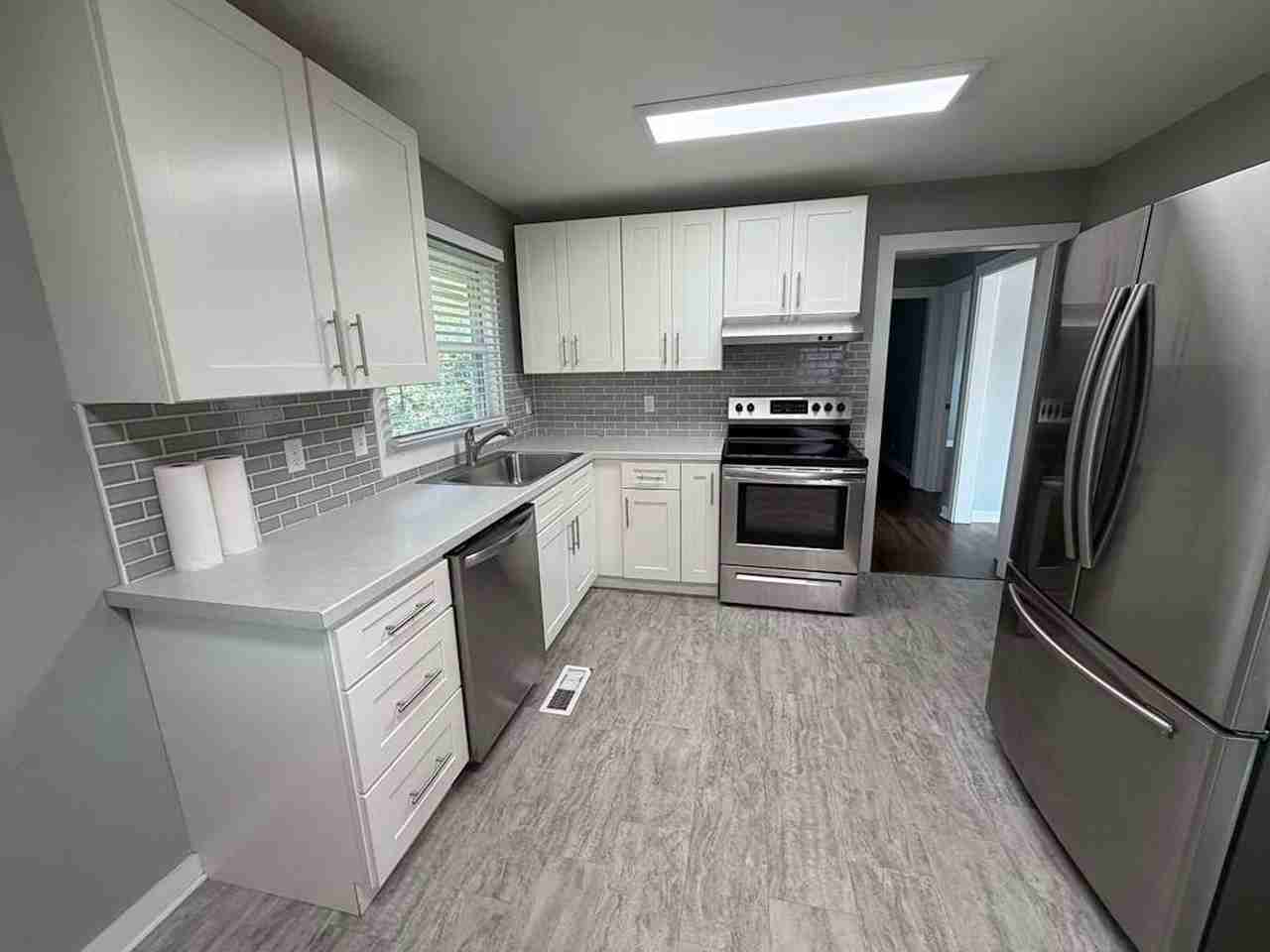 1227 Rocky Hill Rd - Photo 4 of 13