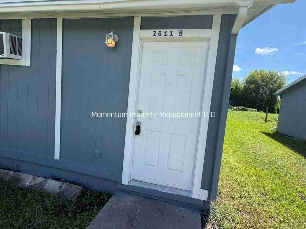 2811 Anthony St #B - Photo 2 of 9