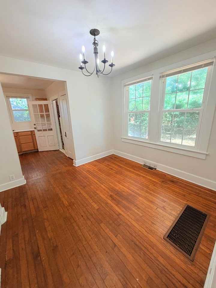 14 Enka Pine St - Photo 7 of 19