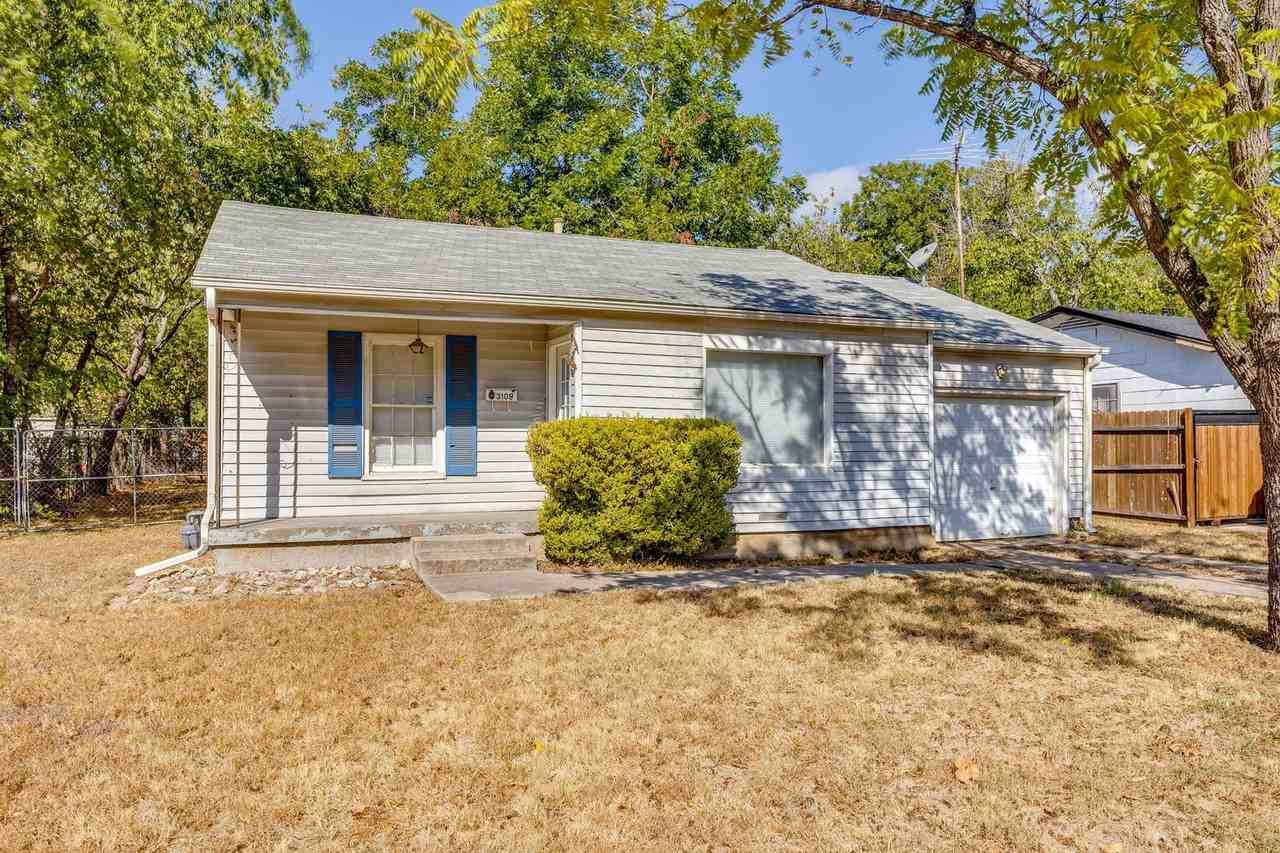 3109 Dogwood Park Dr - Photo 2 of 21