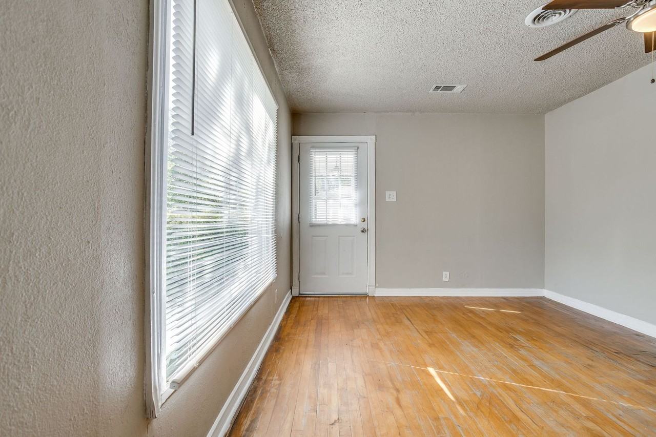 3109 Dogwood Park Dr - Photo 5 of 21