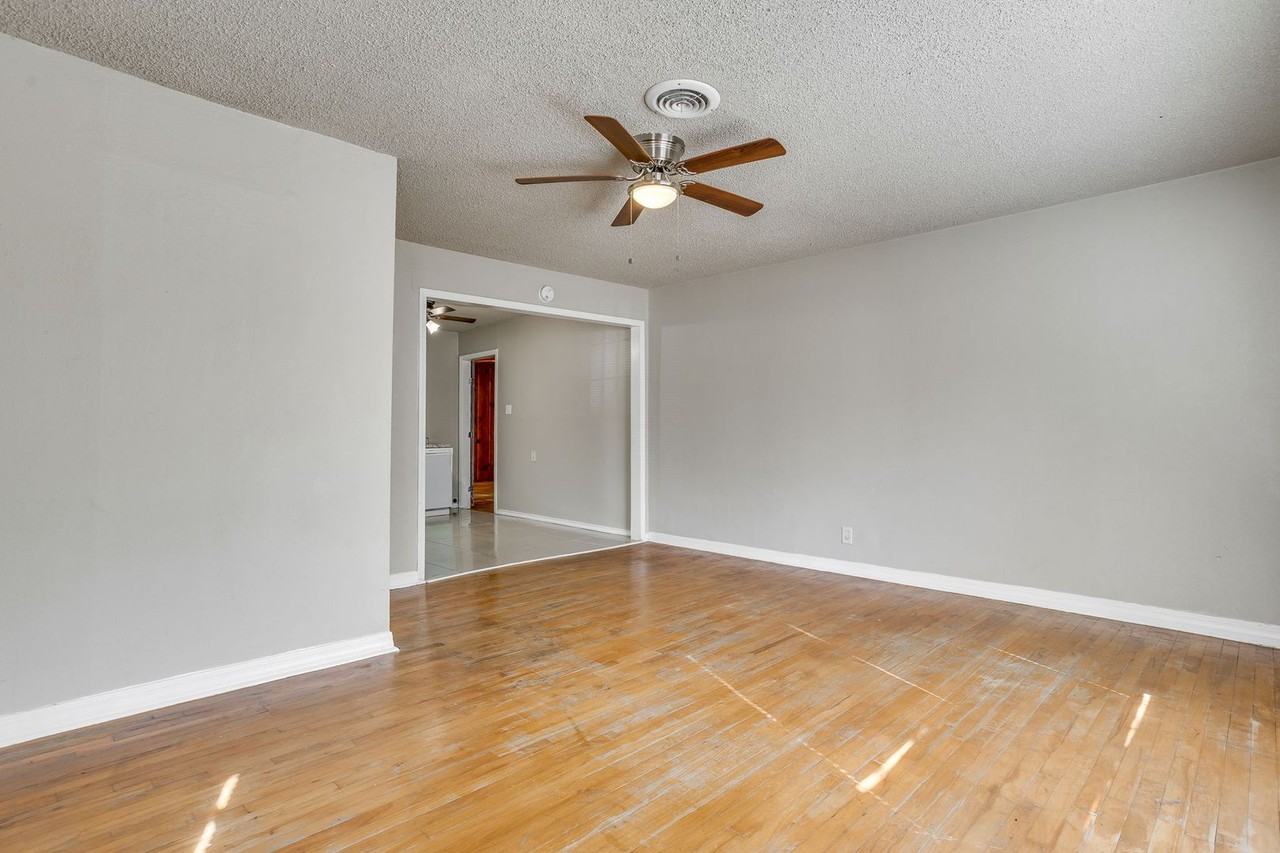 3109 Dogwood Park Dr - Photo 6 of 21