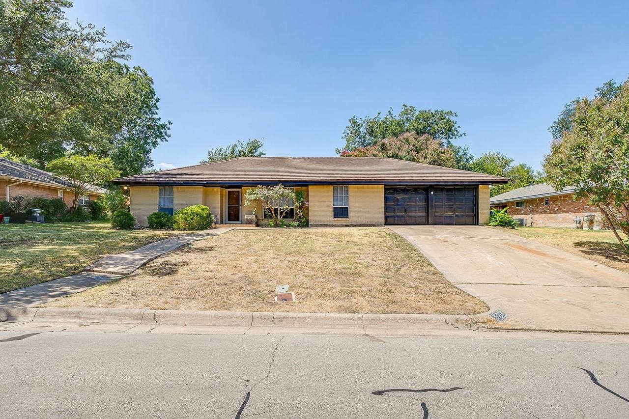 6528 Winifred Dr - Photo 2 of 23