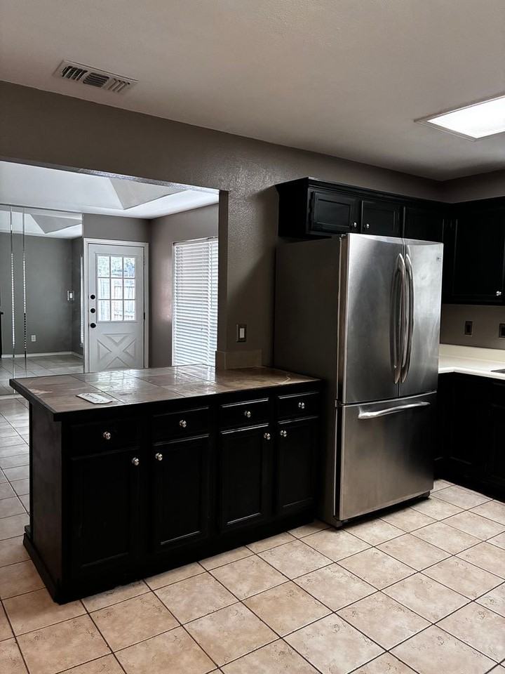 2112 Pin Oak Rd - Photo 7 of 16