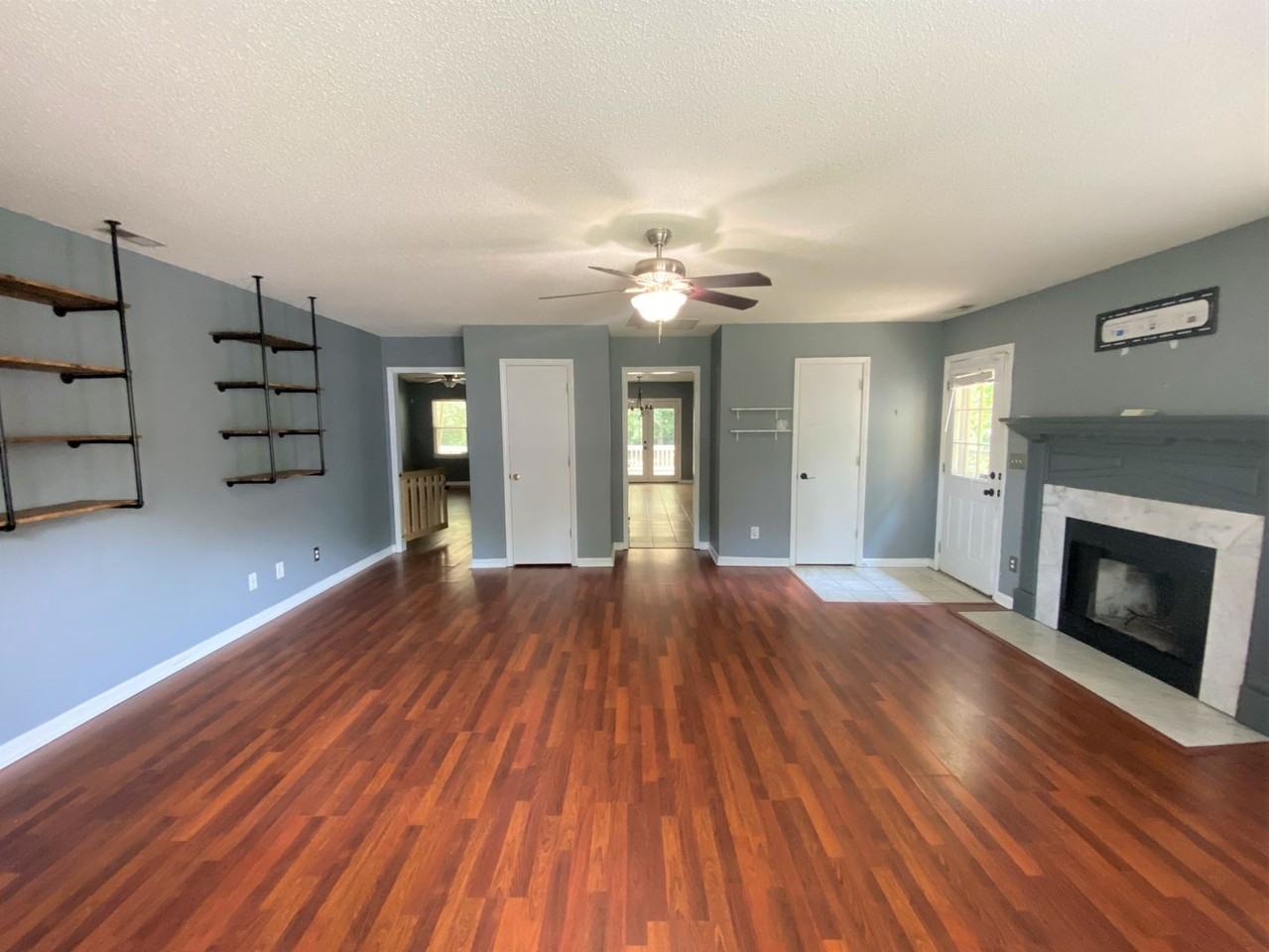 200 S Creek Dr - Photo 4 of 18