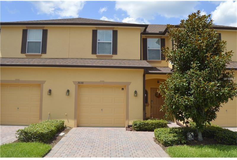 3030 Retreat View Cir