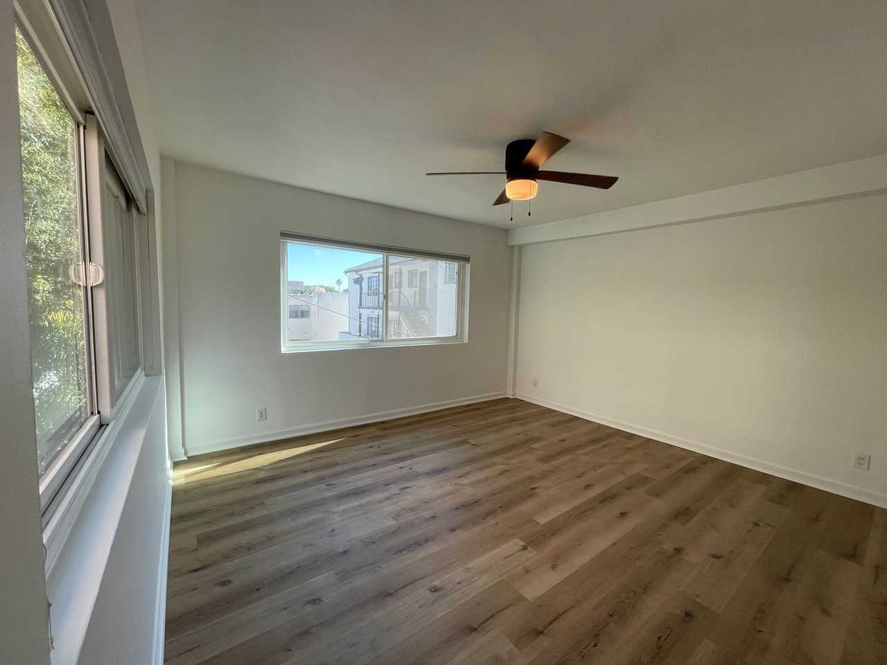 1284 Havenhurst Drive - Photo 6 of 27