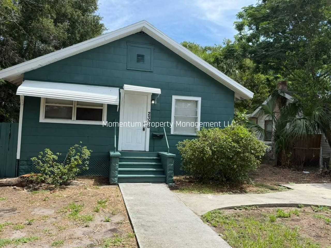 2308 Oakdale St S - Photo 2 of 16