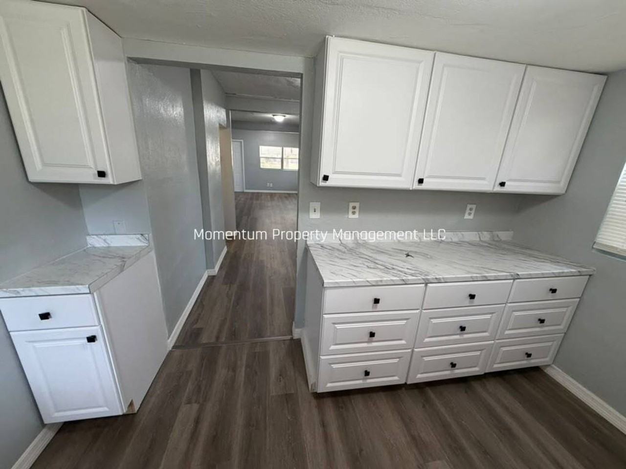 2308 Oakdale St S - Photo 4 of 16