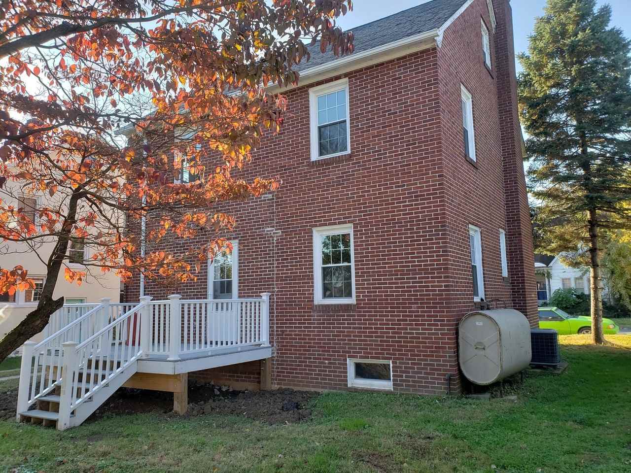 122 Morningside Dr - Photo 4 of 19