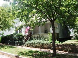 featured image of 927 N Jackson St