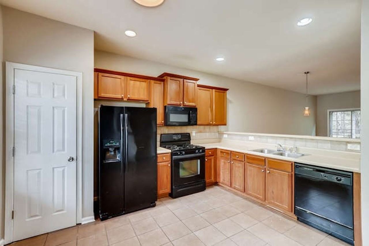 744 Celeste Ln Sw - Photo 4 of 11