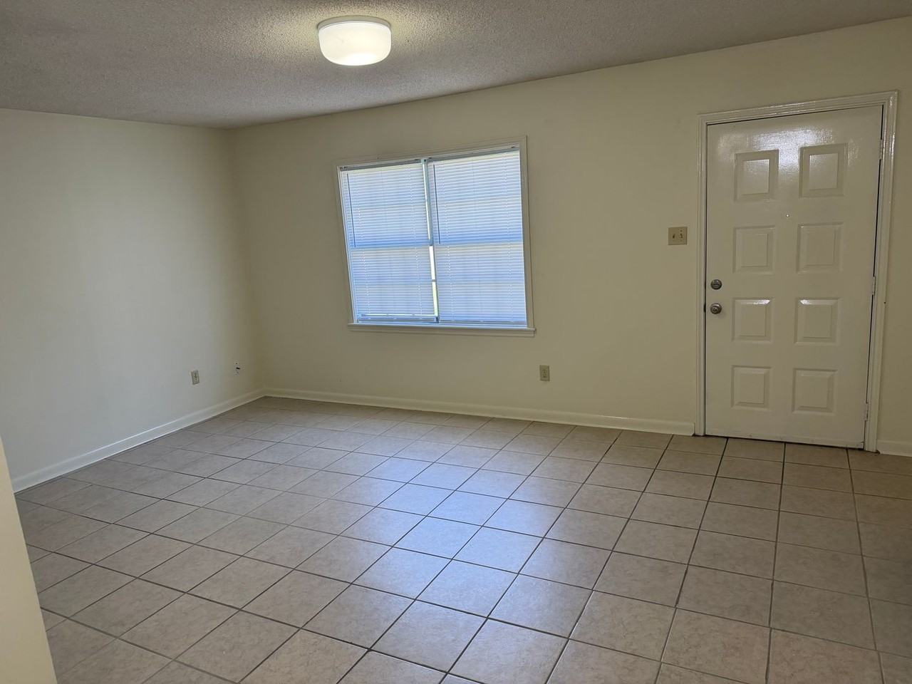 3109B Quail Ct - Photo 2 of 17