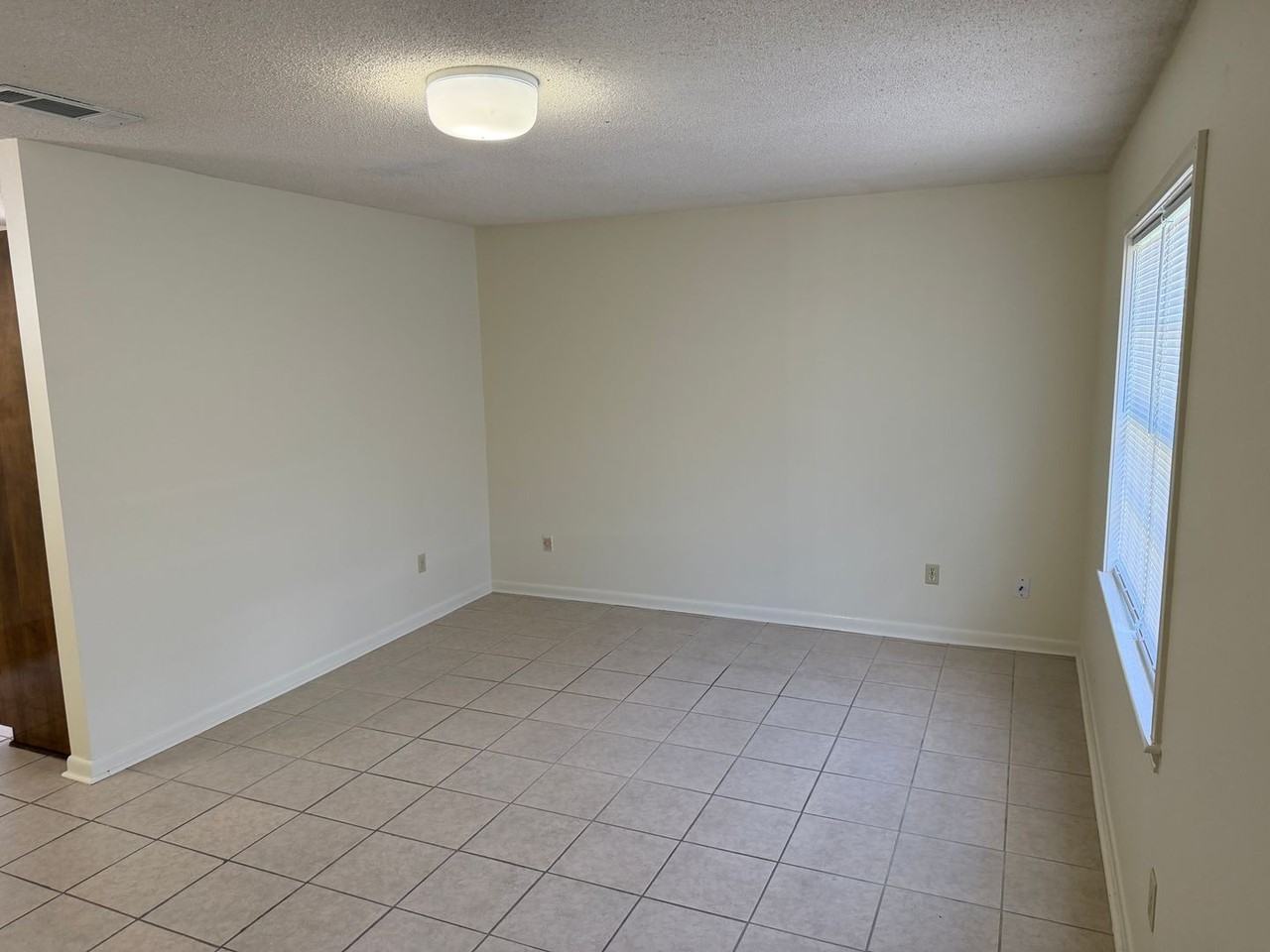 3109B Quail Ct - Photo 3 of 17
