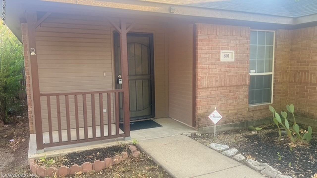 801 Nicole Way - Photo 3 of 44