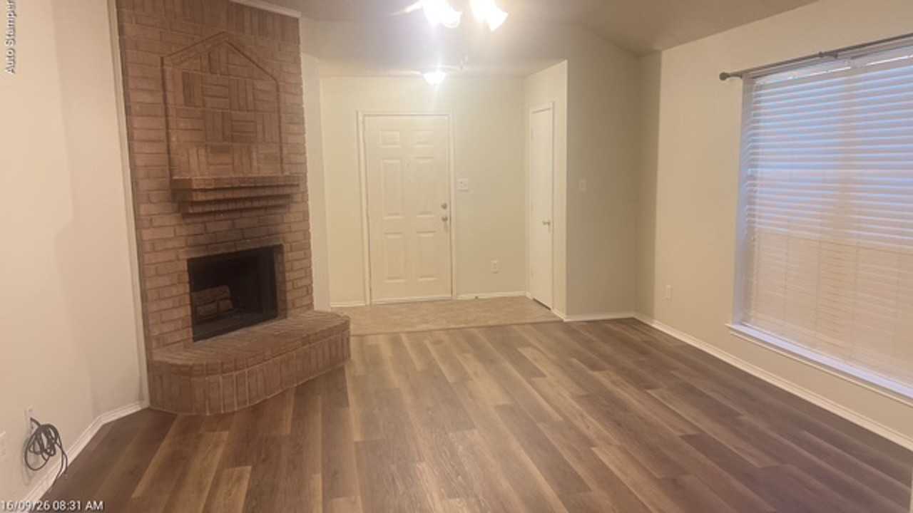 801 Nicole Way - Photo 4 of 44